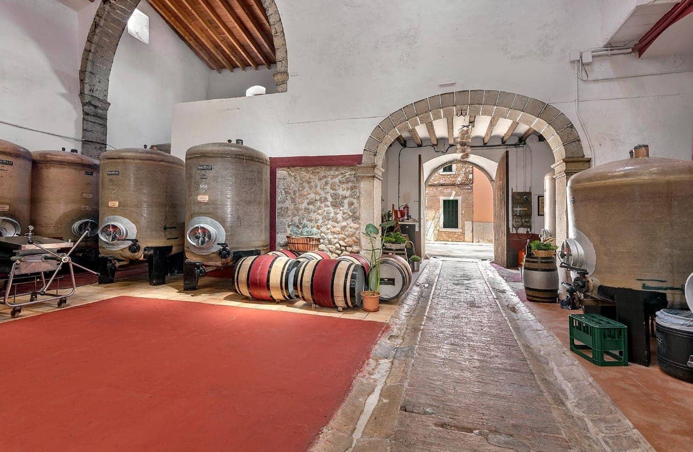 Local Commercial à vendre à Binissalem - 4 000 000 € (Ref: 9215499)