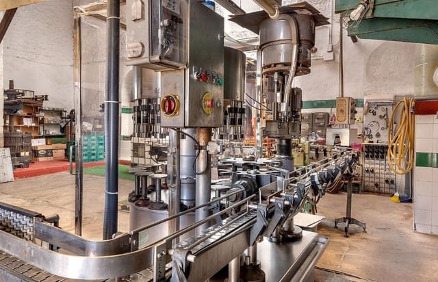 Local Commercial à vendre à Binissalem - 4 000 000 € (Ref: 9215499)