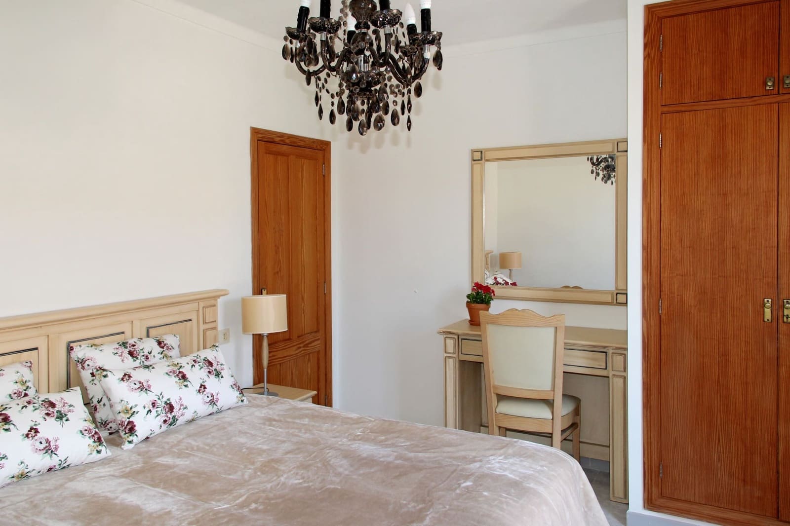 5 soveværelse Villa til salg i Santa Margalida med swimmingpool garage - € 975.000 (Ref: 9215514)