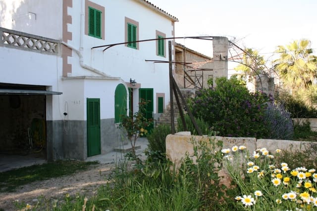 3 soveværelse Finca/Landehus til salg i Llubí med swimmingpool - € 625.000 (Ref: 9263393)