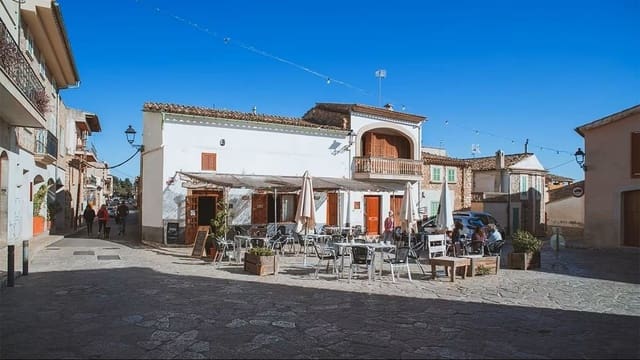 Teren niezagospodarowany na sprzedaż w Mancor de la Vall - 550 000 € (Ref: 9603464)