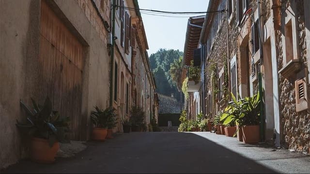 Teren niezagospodarowany na sprzedaż w Mancor de la Vall - 550 000 € (Ref: 9603464)