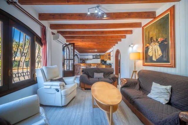 5 makuuhuone Huvila myytävänä paikassa Alcúdia mukana uima-altaan - 1 650 000 € (Ref: 9807441)