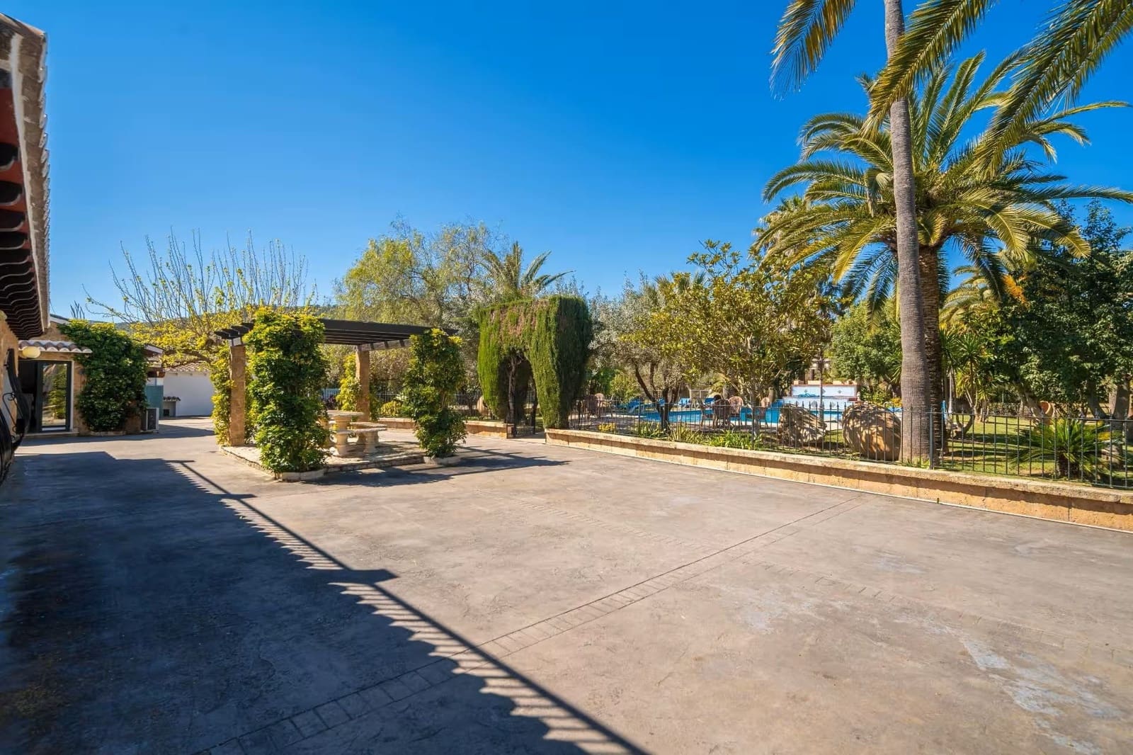 5 chambre Villa/Maison à vendre à Alcudia avec piscine - 1 650 000 € (Ref: 9807441)