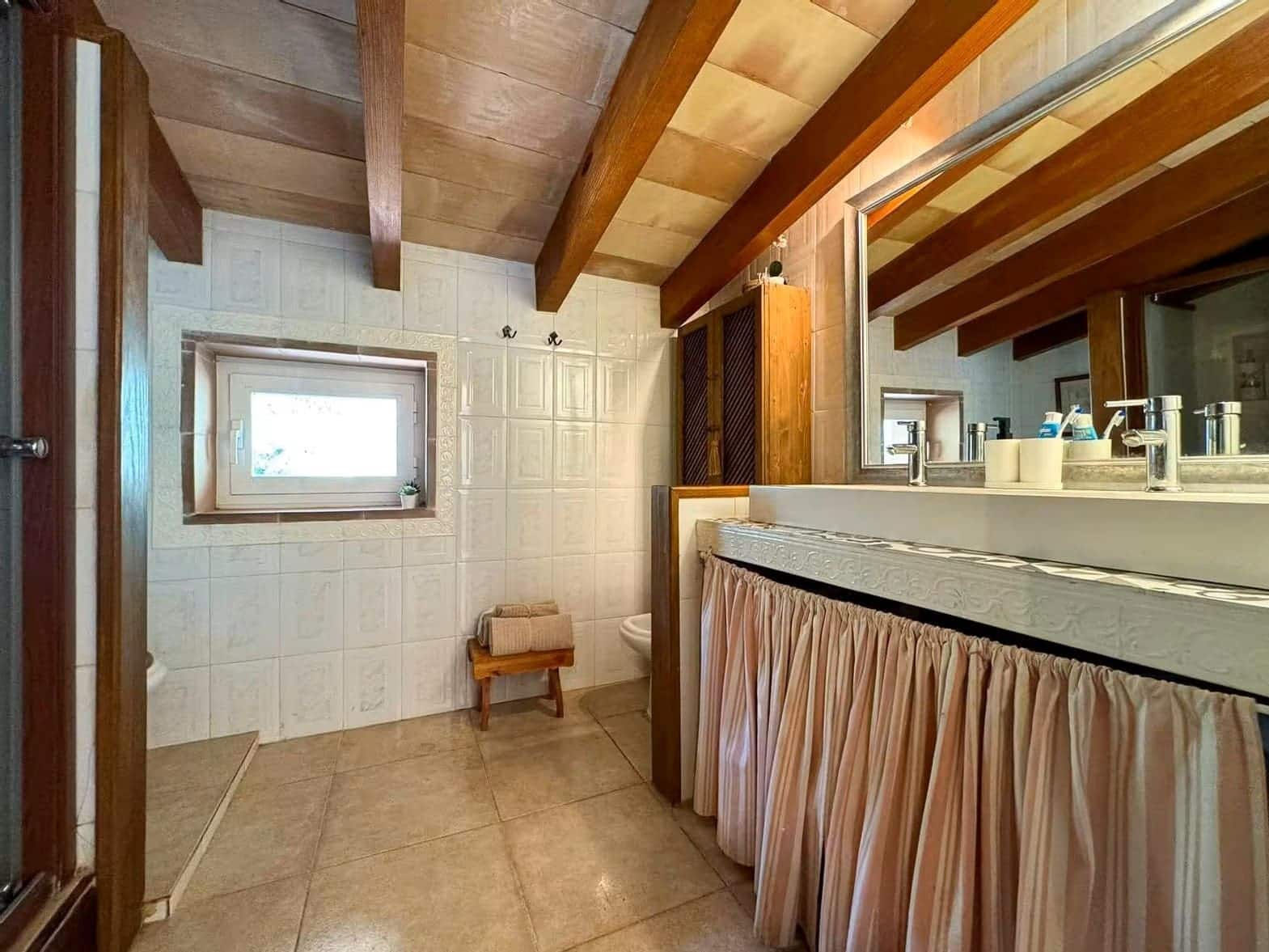 4 soveværelse Finca/Landehus til salg i Bunyola med swimmingpool - € 1.580.000 (Ref: 9810827)