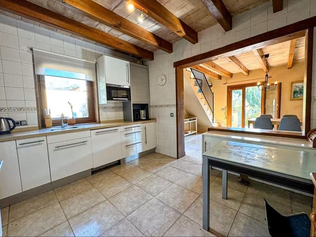 4 soveværelse Finca/Landehus til salg i Bunyola med swimmingpool - € 1.580.000 (Ref: 9810827)