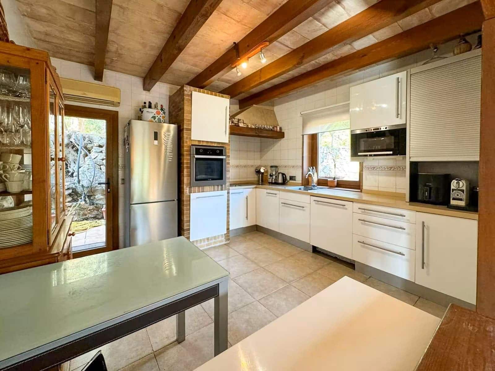 4 soveværelse Finca/Landehus til salg i Bunyola med swimmingpool - € 1.580.000 (Ref: 9810827)