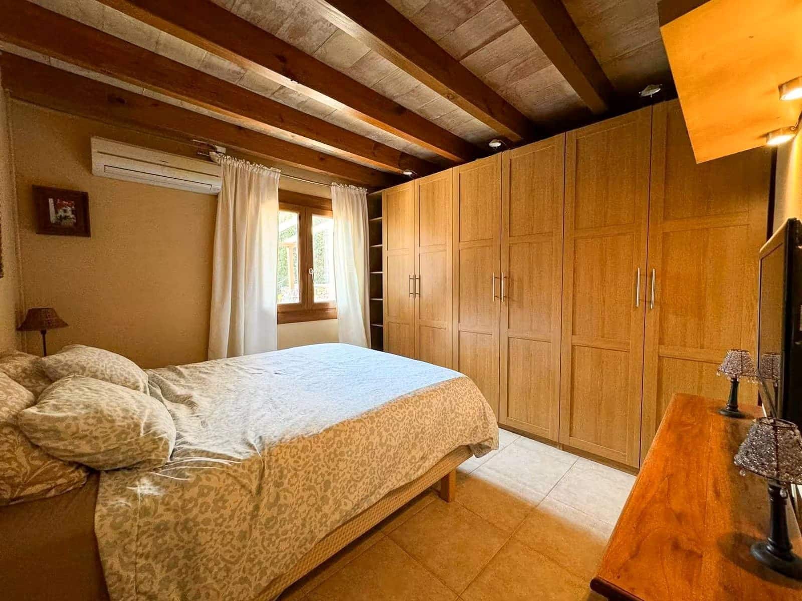 4 soveværelse Finca/Landehus til salg i Bunyola med swimmingpool - € 1.580.000 (Ref: 9810827)