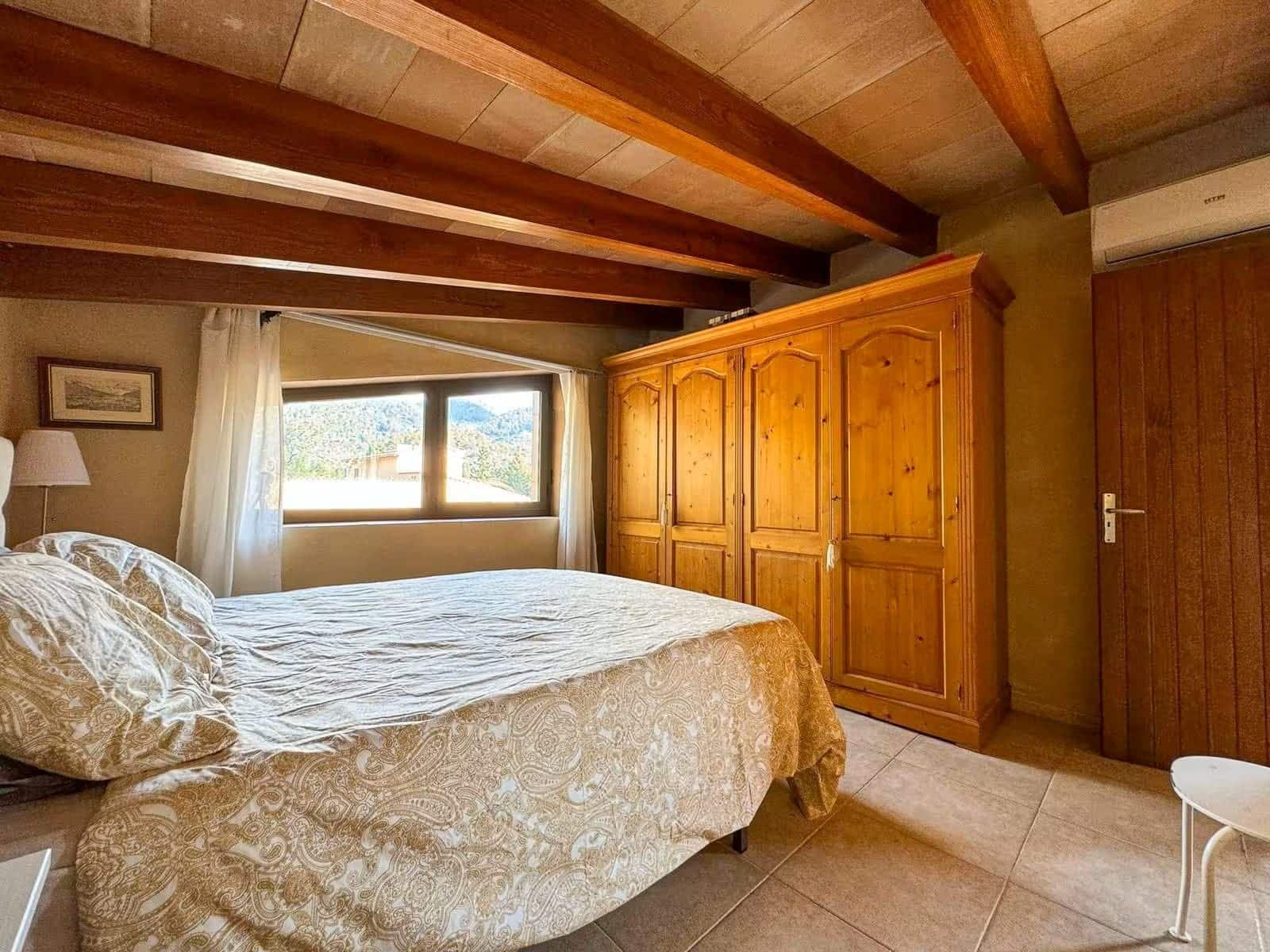 4 soveværelse Finca/Landehus til salg i Bunyola med swimmingpool - € 1.580.000 (Ref: 9810827)