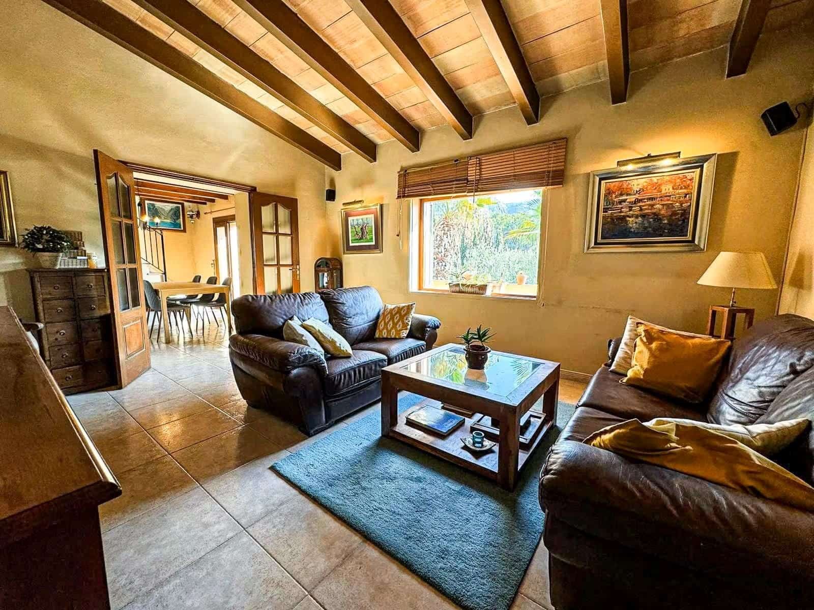 4 soveværelse Finca/Landehus til salg i Bunyola med swimmingpool - € 1.580.000 (Ref: 9810827)