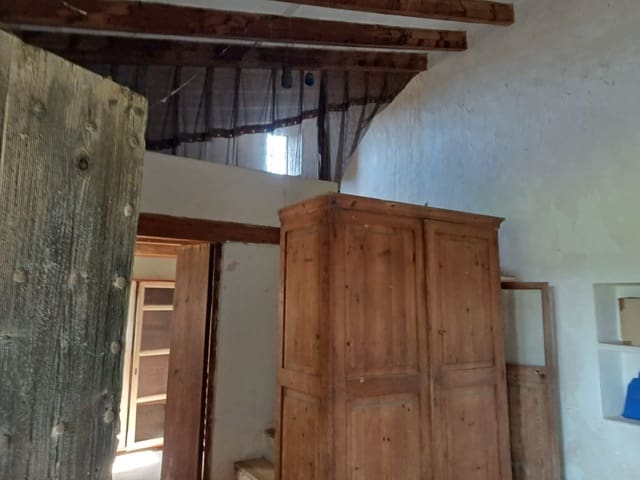 Ubebygd land til salgs i Santa María del Camí - € 499 000 (Ref: 9921396)