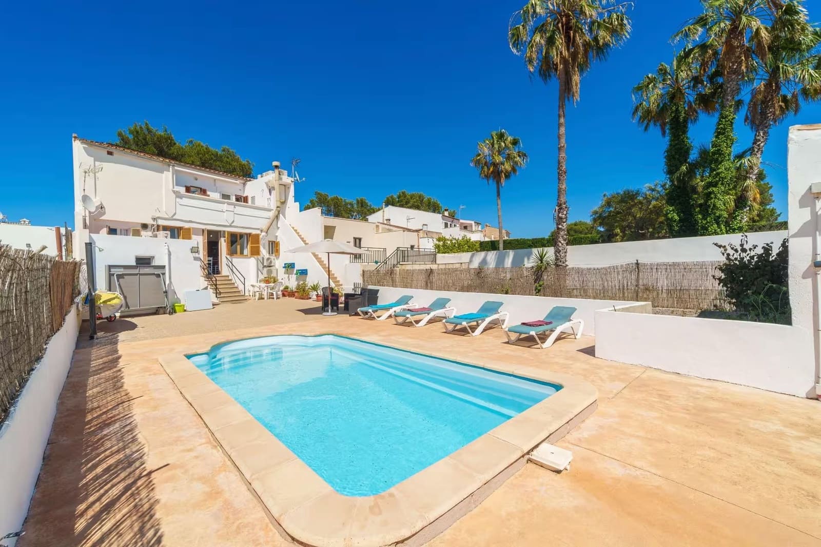 4 soveværelse Lejlighed til salg i Alcudia med swimmingpool - € 695.000 (Ref: 9968063)