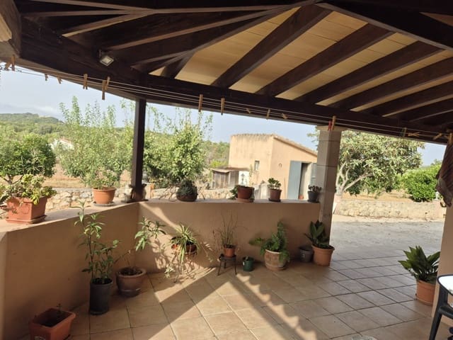4 soveværelse Finca/Landehus til salg i Selva med garage - € 795.000 (Ref: 9993797)