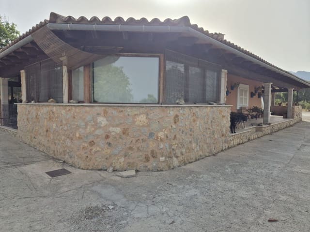 4 soveværelse Finca/Landehus til salg i Selva med garage - € 795.000 (Ref: 9993797)