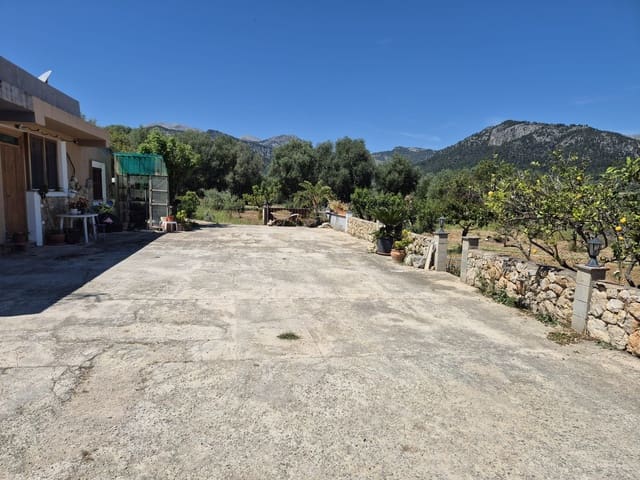 4 soveværelse Finca/Landehus til salg i Selva med garage - € 795.000 (Ref: 9993797)