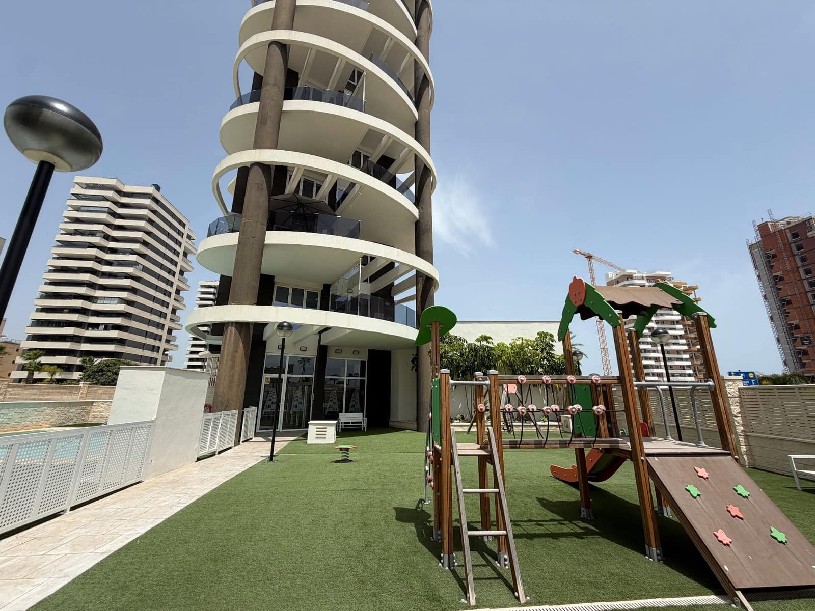 2 bedroom Apartment for rent in Calpe / Calp with pool garage - € 1,400 (Ref: 10017023)