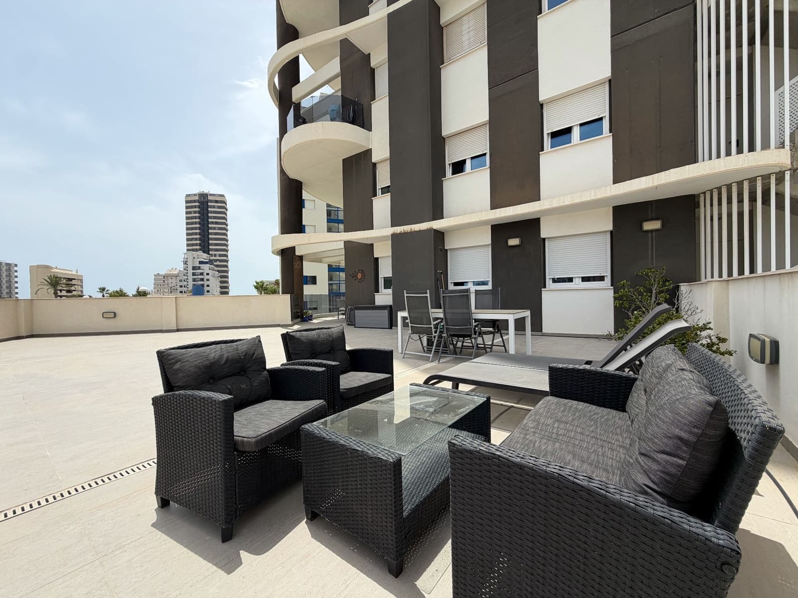 2 bedroom Apartment for rent in Calpe / Calp with pool garage - € 1,400 (Ref: 10017023)