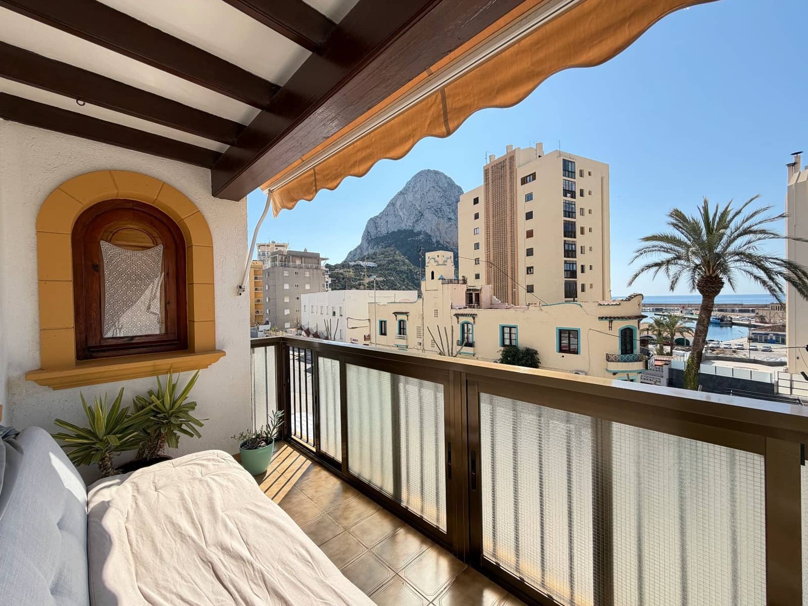 1 sovrum Lägenhet att hyra i Calpe / Calp med garage - 900 € (Ref: 10033416)