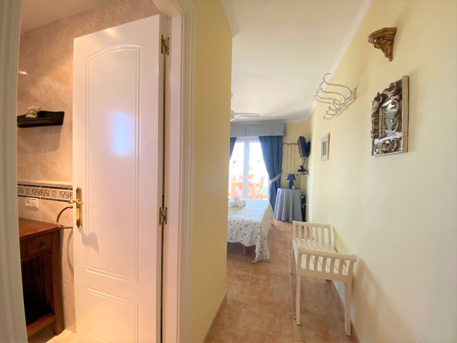 3 sovrum Lägenhet att hyra i Calpe / Calp med pool garage - 1 800 € (Ref: 10033417)