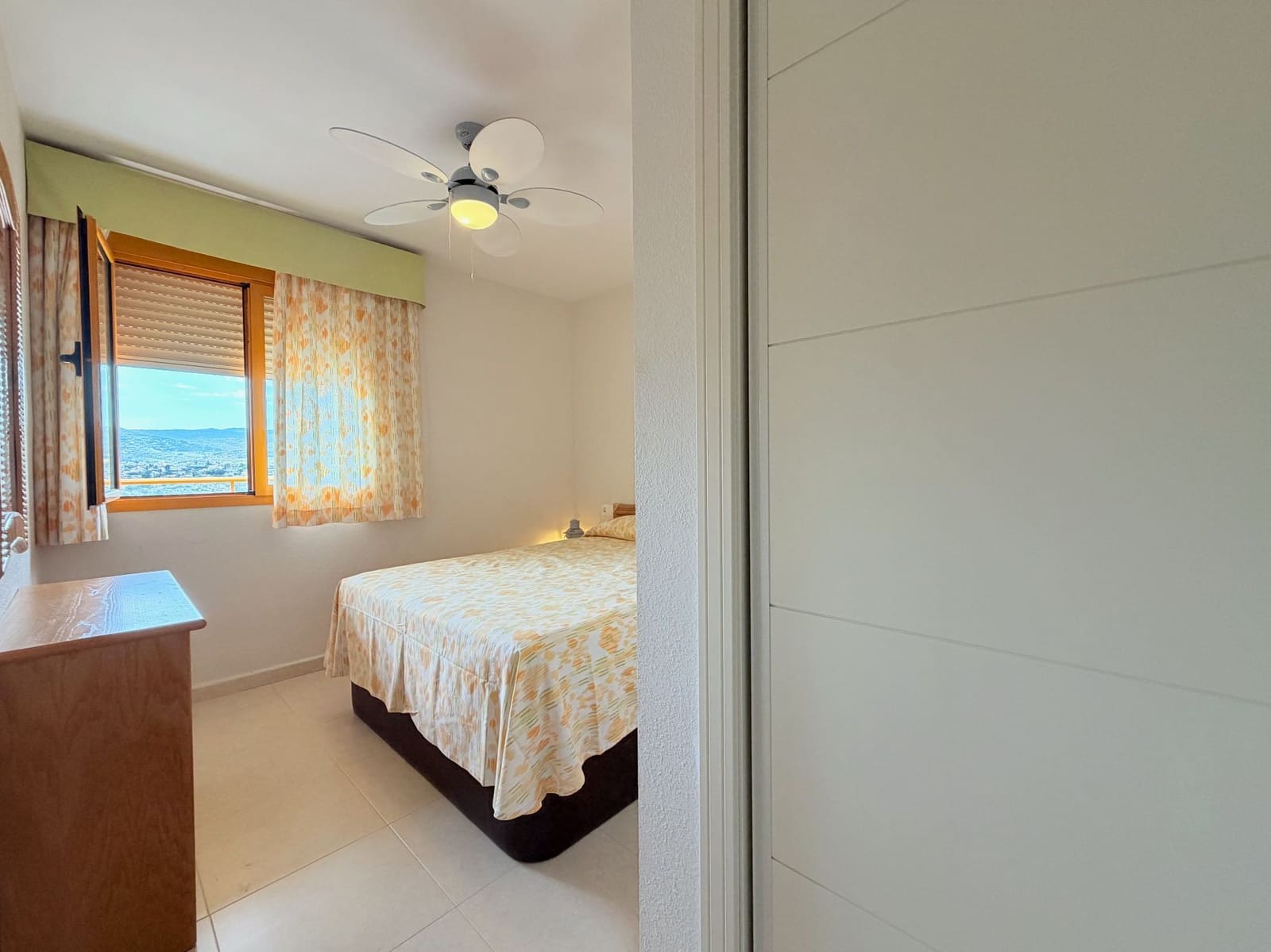Leilighet til leie i Calpe / Calp med svømmebasseng garasje - € 900 (Ref: 10099642)