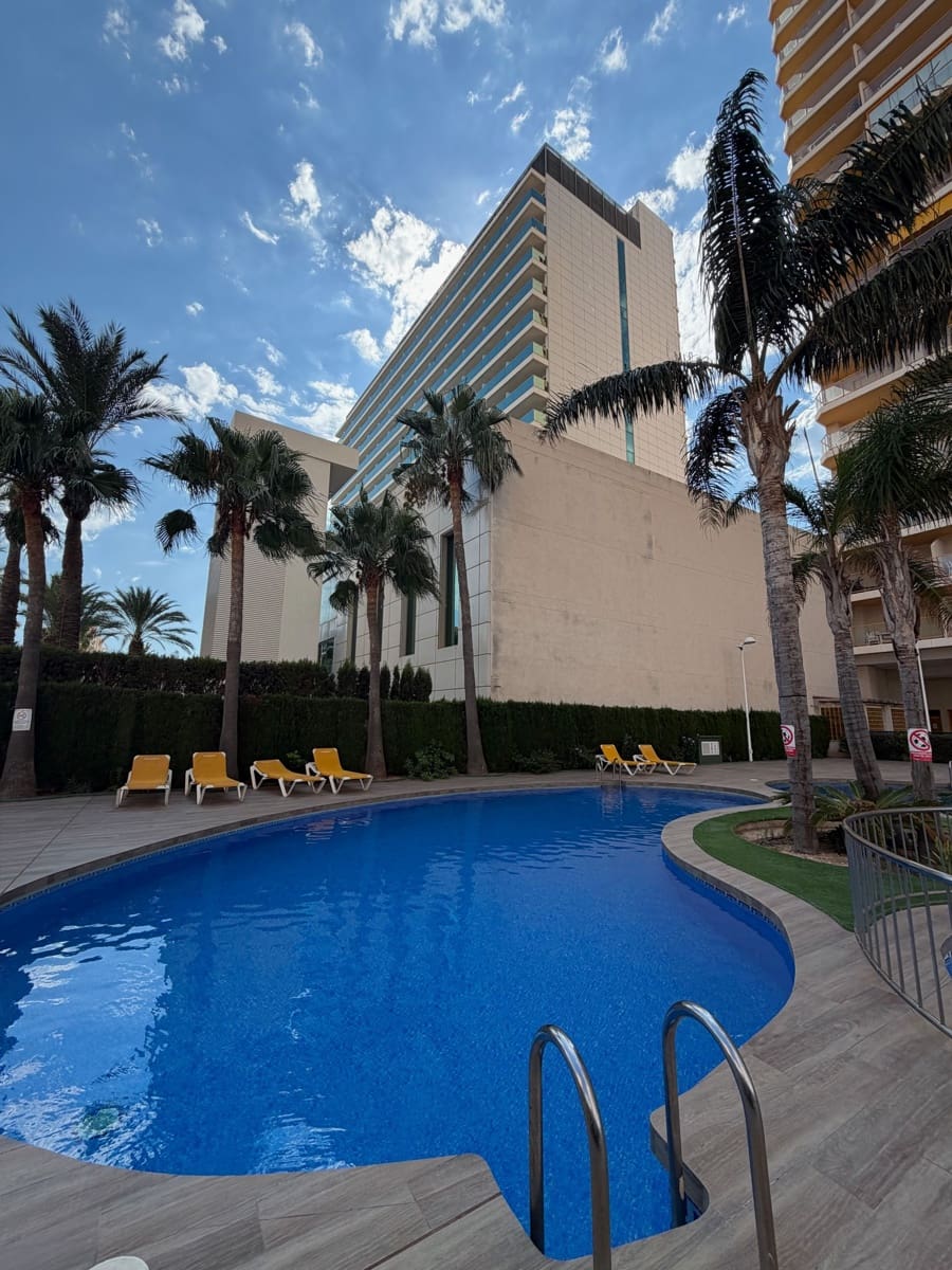 Leilighet til leie i Calpe / Calp med svømmebasseng garasje - € 900 (Ref: 10099642)