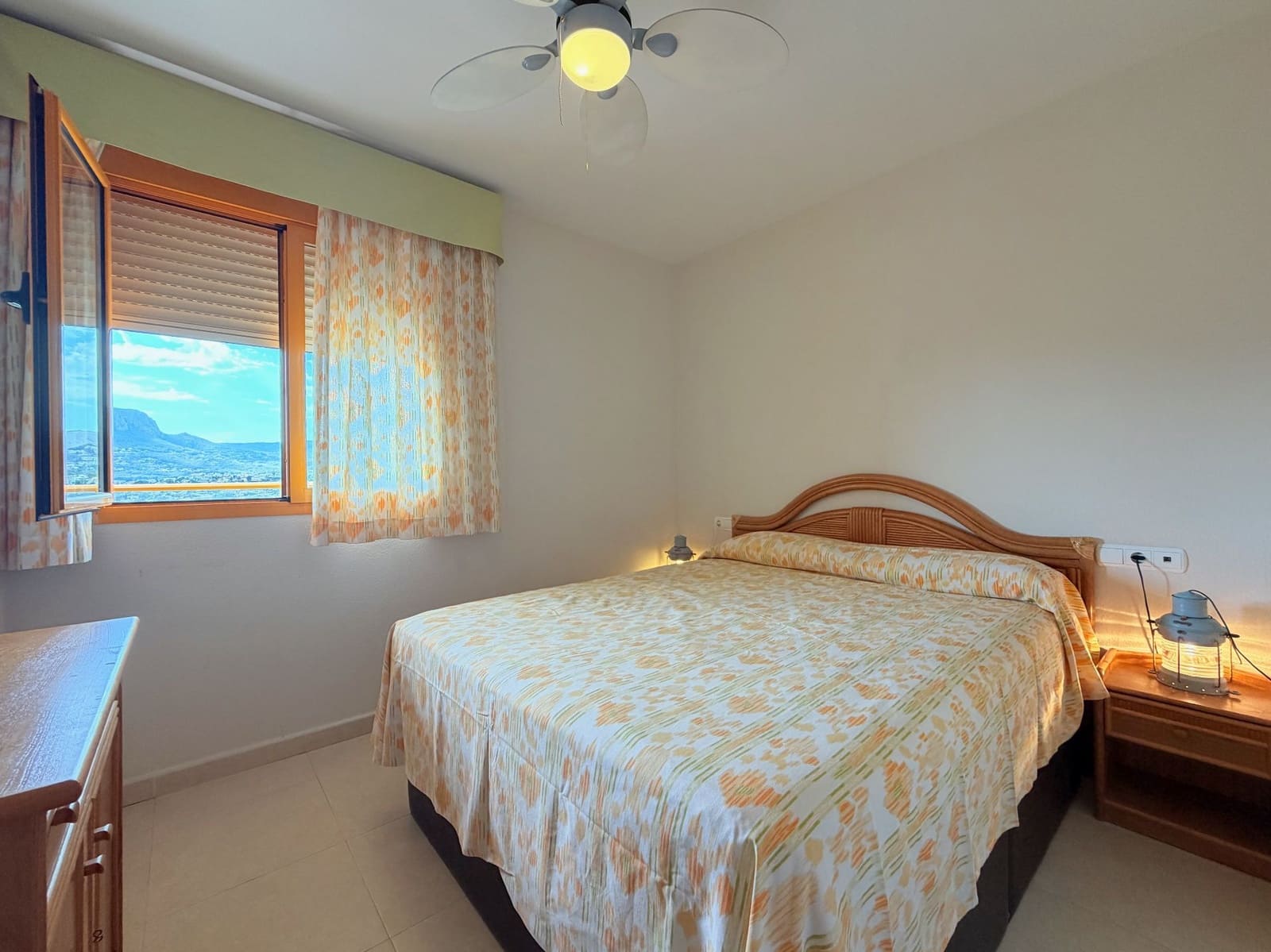Leilighet til leie i Calpe / Calp med svømmebasseng garasje - € 900 (Ref: 10099642)