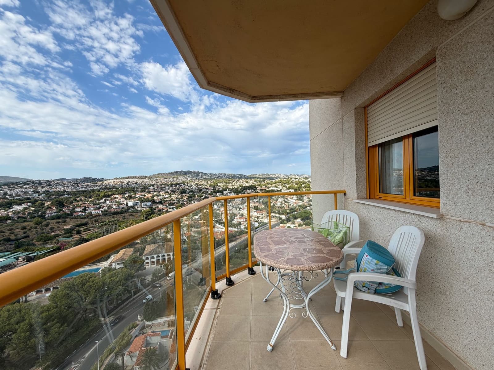 Leilighet til leie i Calpe / Calp med svømmebasseng garasje - € 900 (Ref: 10099642)