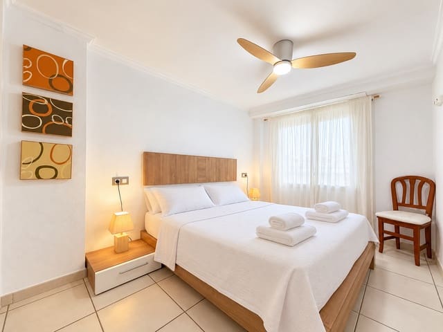 2 bedroom Apartment for rent in Levante - Playa Fossa, Calpe / Calp with pool garage - € 950 (Ref: 10173141)