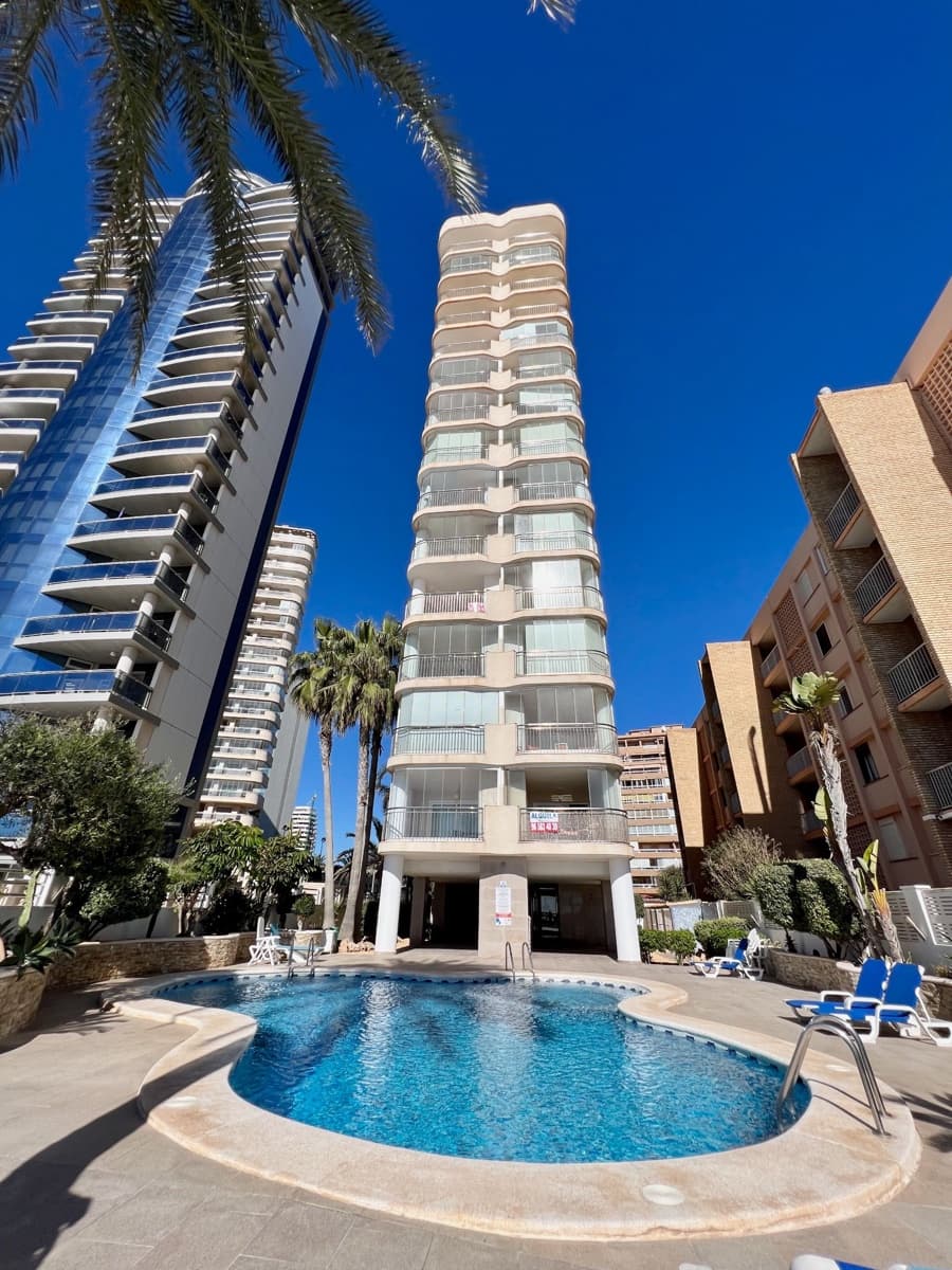 1 sovrum Lägenhet att hyra i Calpe / Calp med pool garage - 850 € (Ref: 7990745)