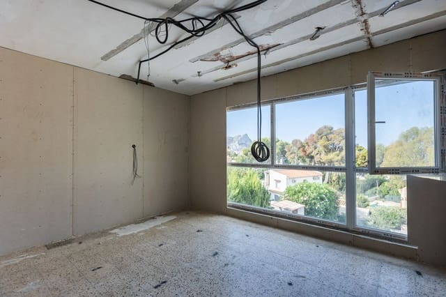 4 bedroom Villa for sale in Calpe / Calp with pool garage - € 958,000 (Ref: 7990770)