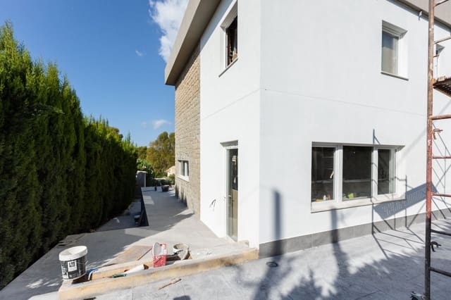 4 bedroom Villa for sale in Calpe / Calp with pool garage - € 958,000 (Ref: 7990770)