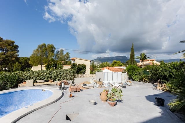 4 bedroom Villa for sale in Calpe / Calp with pool garage - € 958,000 (Ref: 7990770)