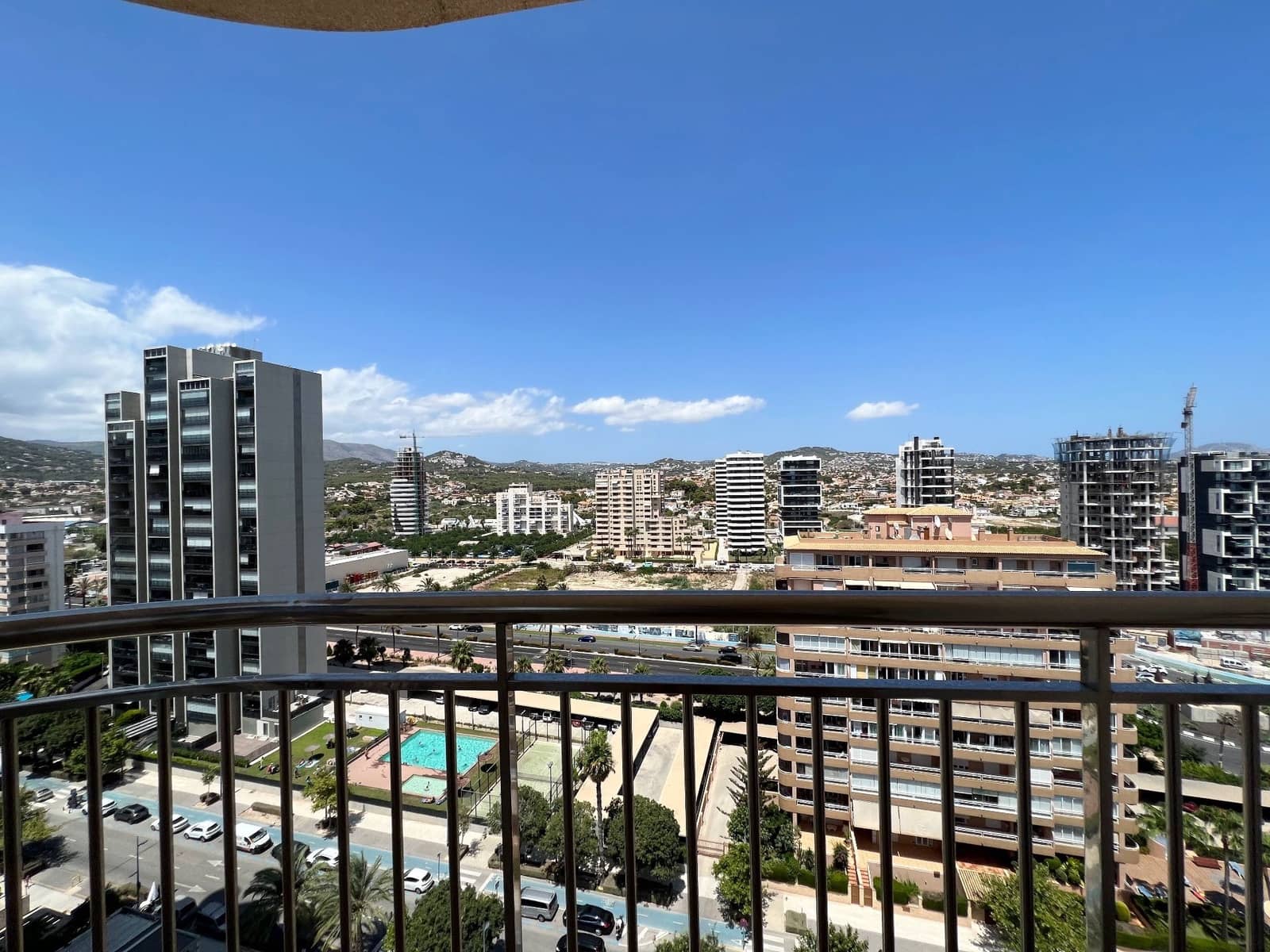 Appartement de 1 chambre à louer à Calpe / Calp avec piscine garage - 990 € (Ref: 7990772)