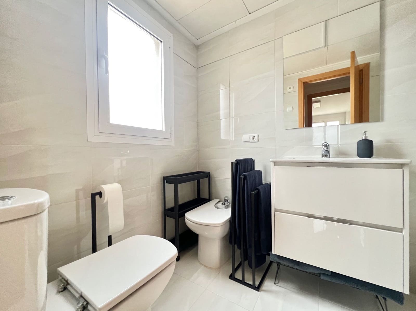 Appartement de 1 chambre à louer à Calpe / Calp avec piscine garage - 990 € (Ref: 7990772)