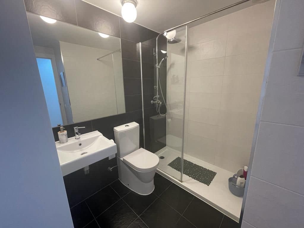3 soverom Leilighet til leie i Calpe / Calp med svømmebasseng garasje - € 1 200 (Ref: 7990773)