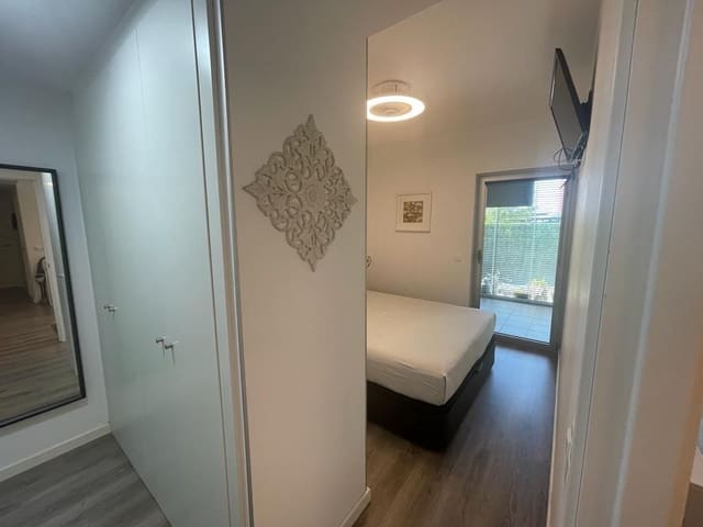 3 soverom Leilighet til leie i Calpe / Calp med svømmebasseng garasje - € 1 200 (Ref: 7990773)