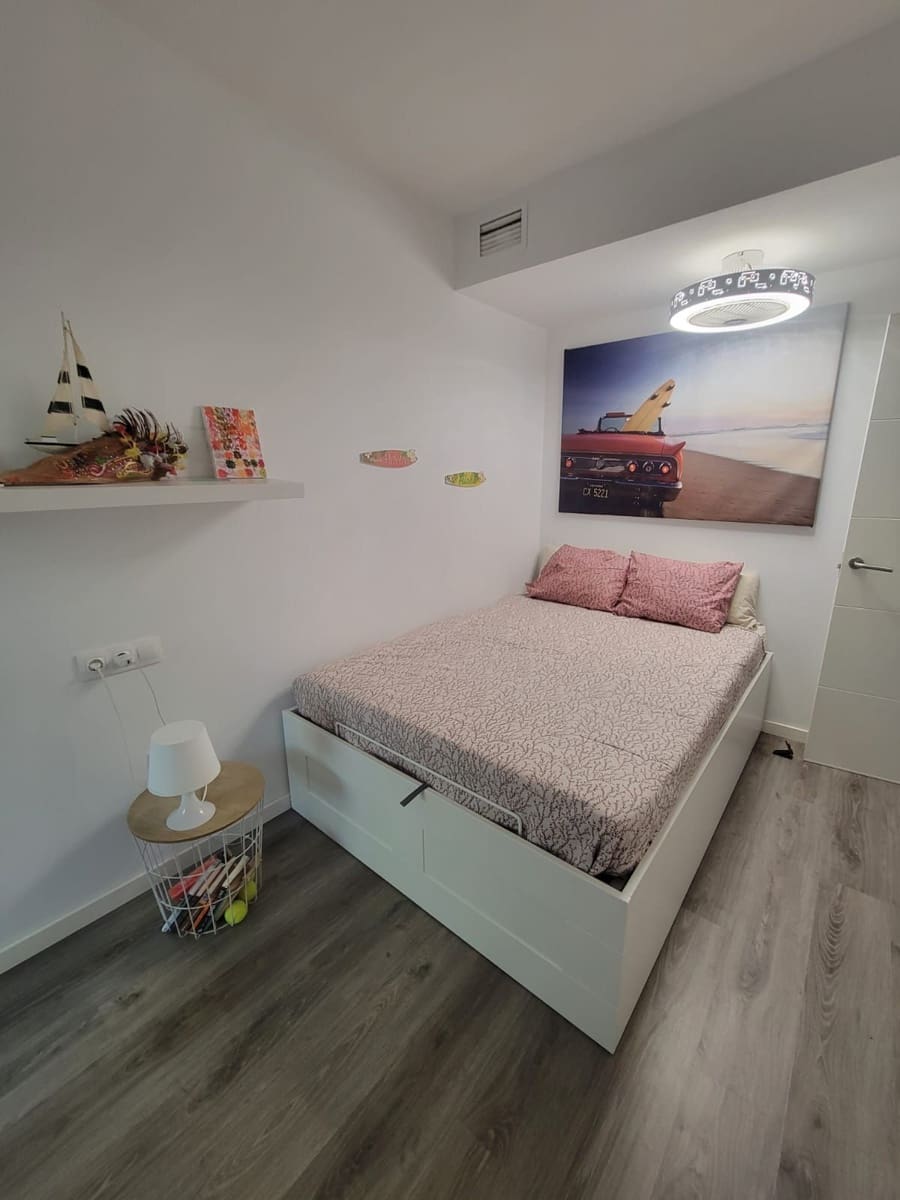 3 soverom Leilighet til leie i Calpe / Calp med svømmebasseng garasje - € 1 200 (Ref: 7990773)