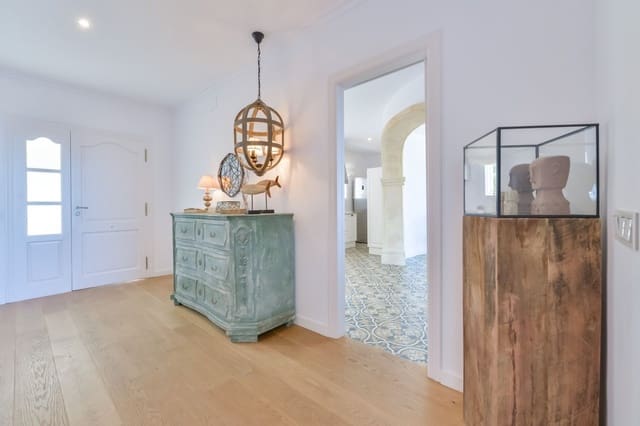 Chalet de 4 habitaciones en Altea en venta - 1.590.000 € (Ref: 7990775)