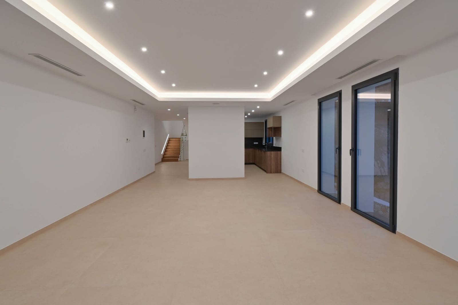 3 bedroom Villa for sale in Calpe / Calp - € 1,985,000 (Ref: 7990781)