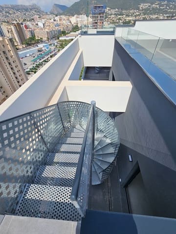 2 soveværelse Penthouse til salg i Calpe / Calp med swimmingpool garage - € 549.000 (Ref: 7990788)