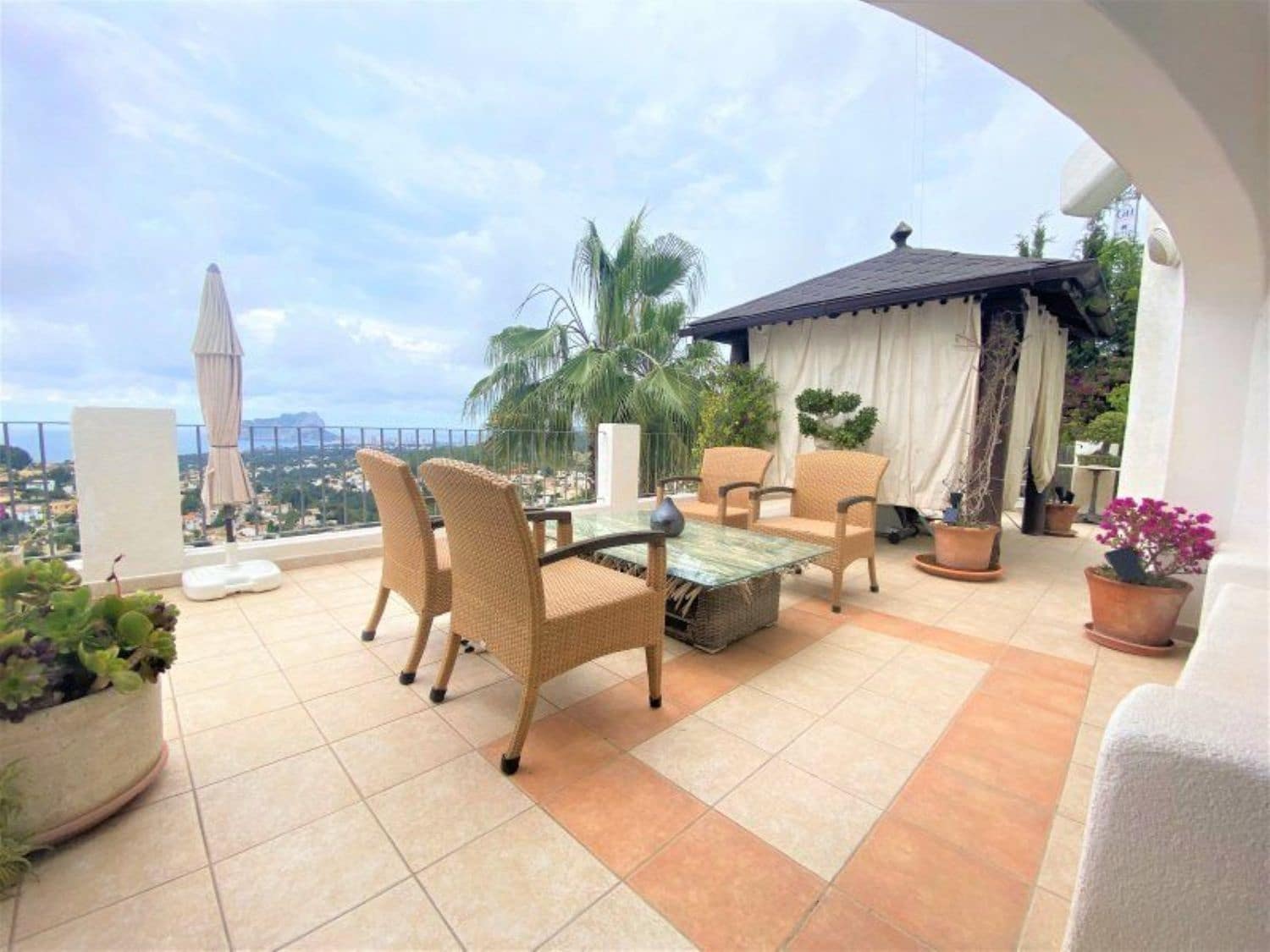 7 soverom Villa til salgs i Benissa med svømmebasseng garasje - € 1 590 750 (Ref: 7990794)