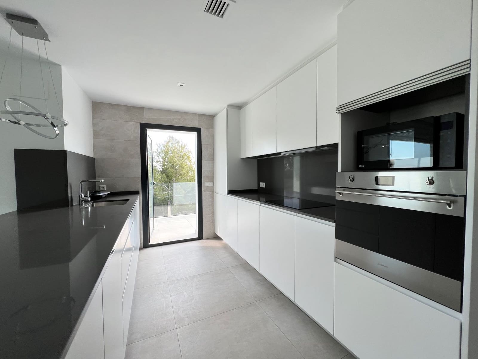 Chalet de 4 habitaciones en Calpe / Calp en venta con piscina garaje - 900.000 € (Ref: 7990796)