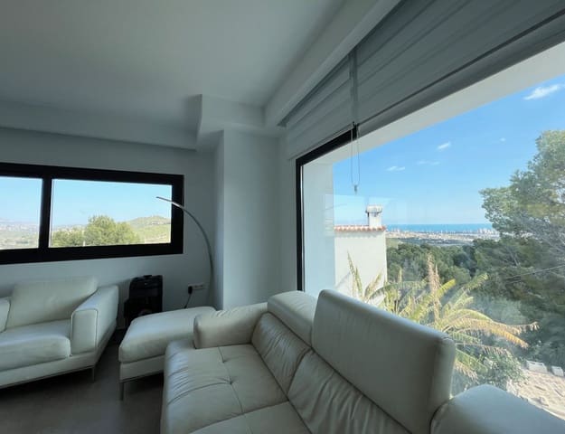 Chalet de 4 habitaciones en Calpe / Calp en venta con piscina garaje - 900.000 € (Ref: 7990796)