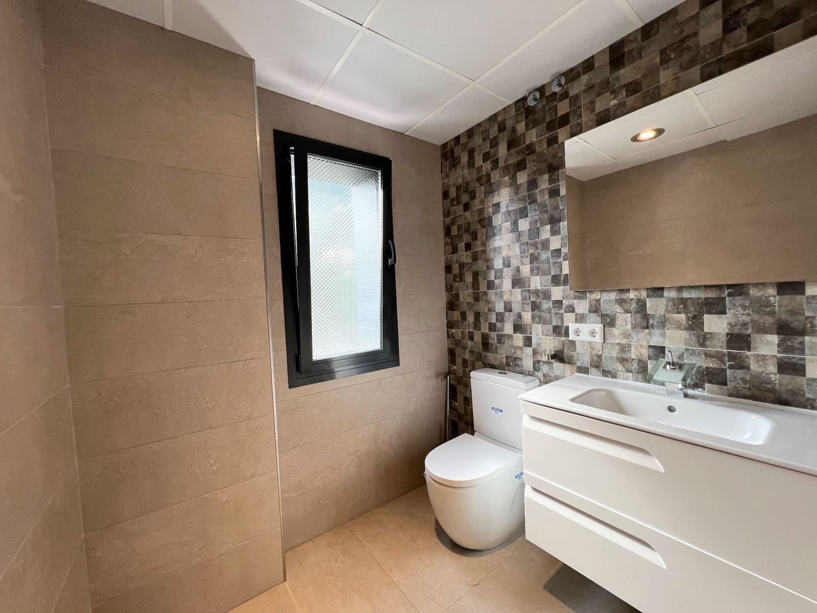 Chalet de 4 habitaciones en Calpe / Calp en venta con piscina garaje - 900.000 € (Ref: 7990796)