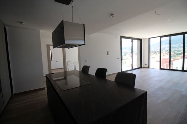 Chalet de 5 habitaciones en Calpe / Calp en venta con piscina garaje - 1.100.000 € (Ref: 7990814)