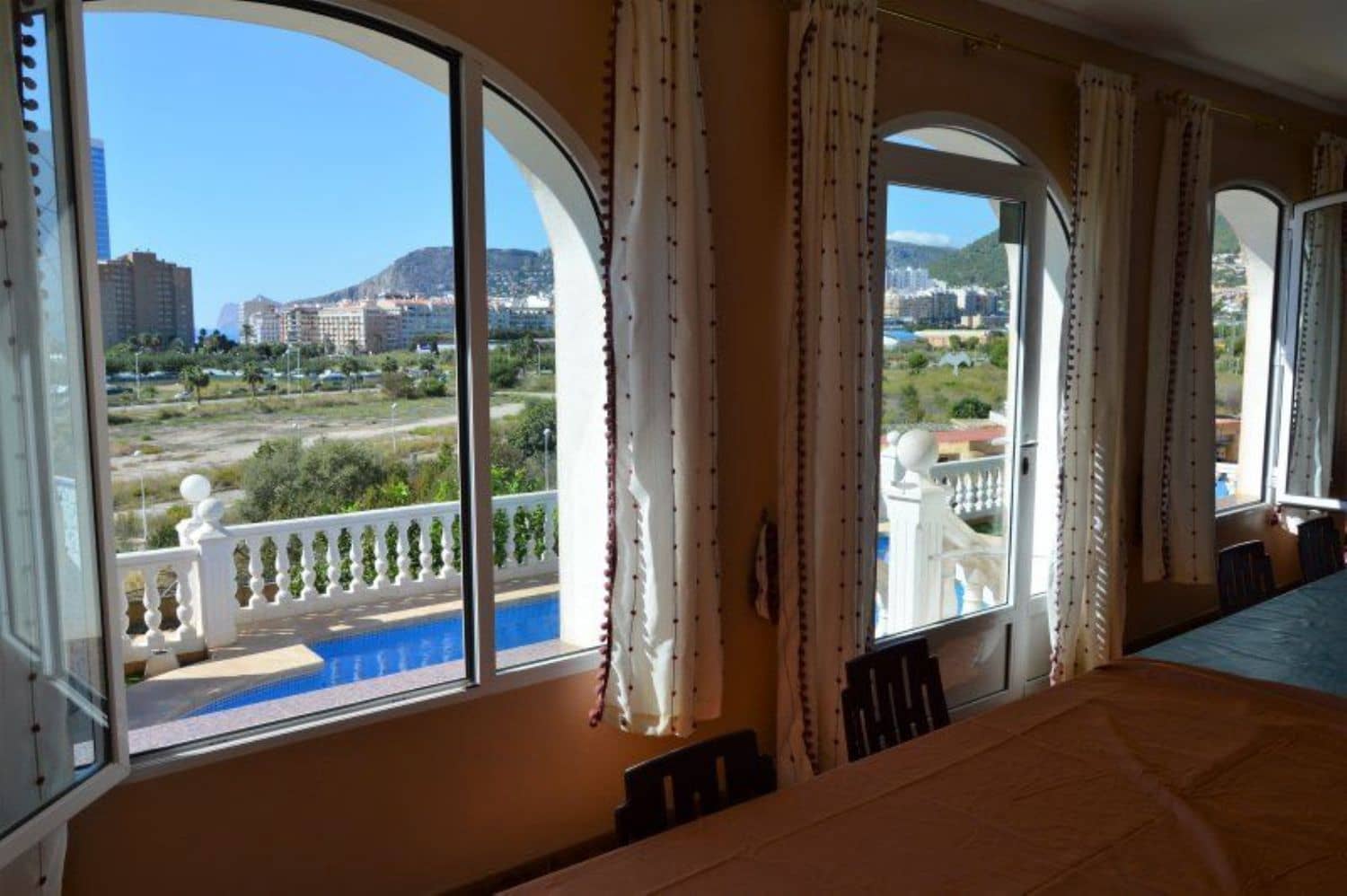 10 quarto Moradia para venda em Calpe / Calp com piscina - 796 000 € (Ref: 7990822)