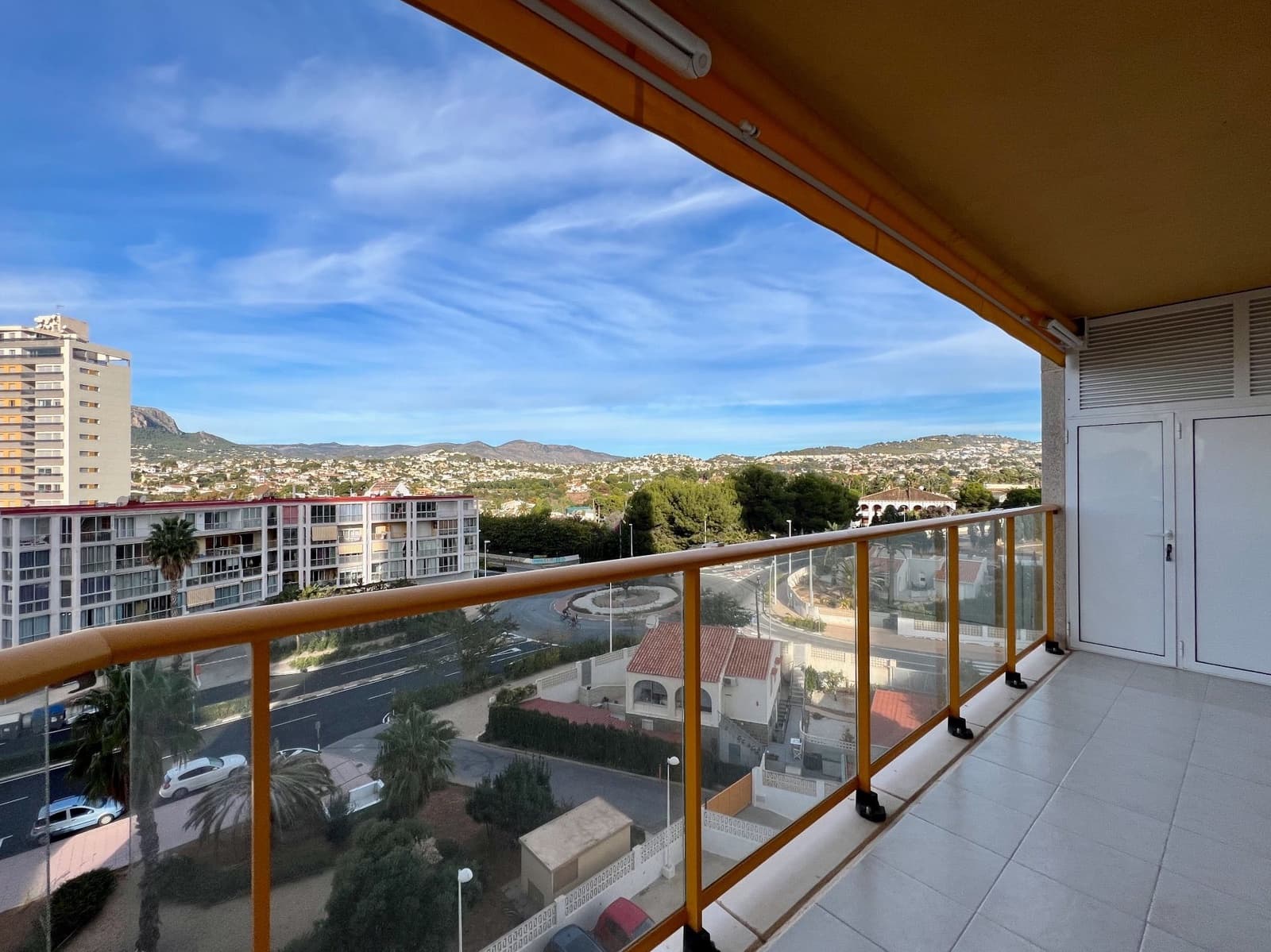 2 soveværelse Lejlighed til leje i Calpe / Calp med swimmingpool garage - € 800 (Ref: 8046265)