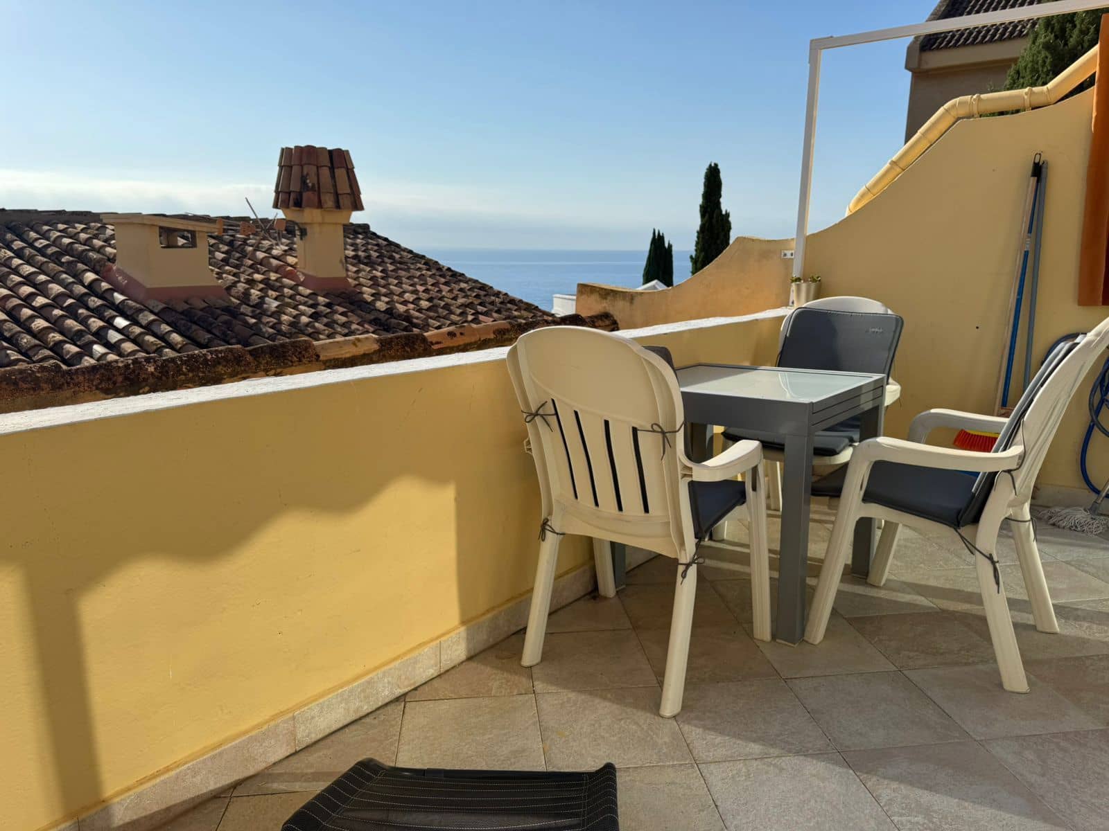 Appartement de 2 chambres à louer à Calpe / Calp avec garage - 800 € (Ref: 8177856)