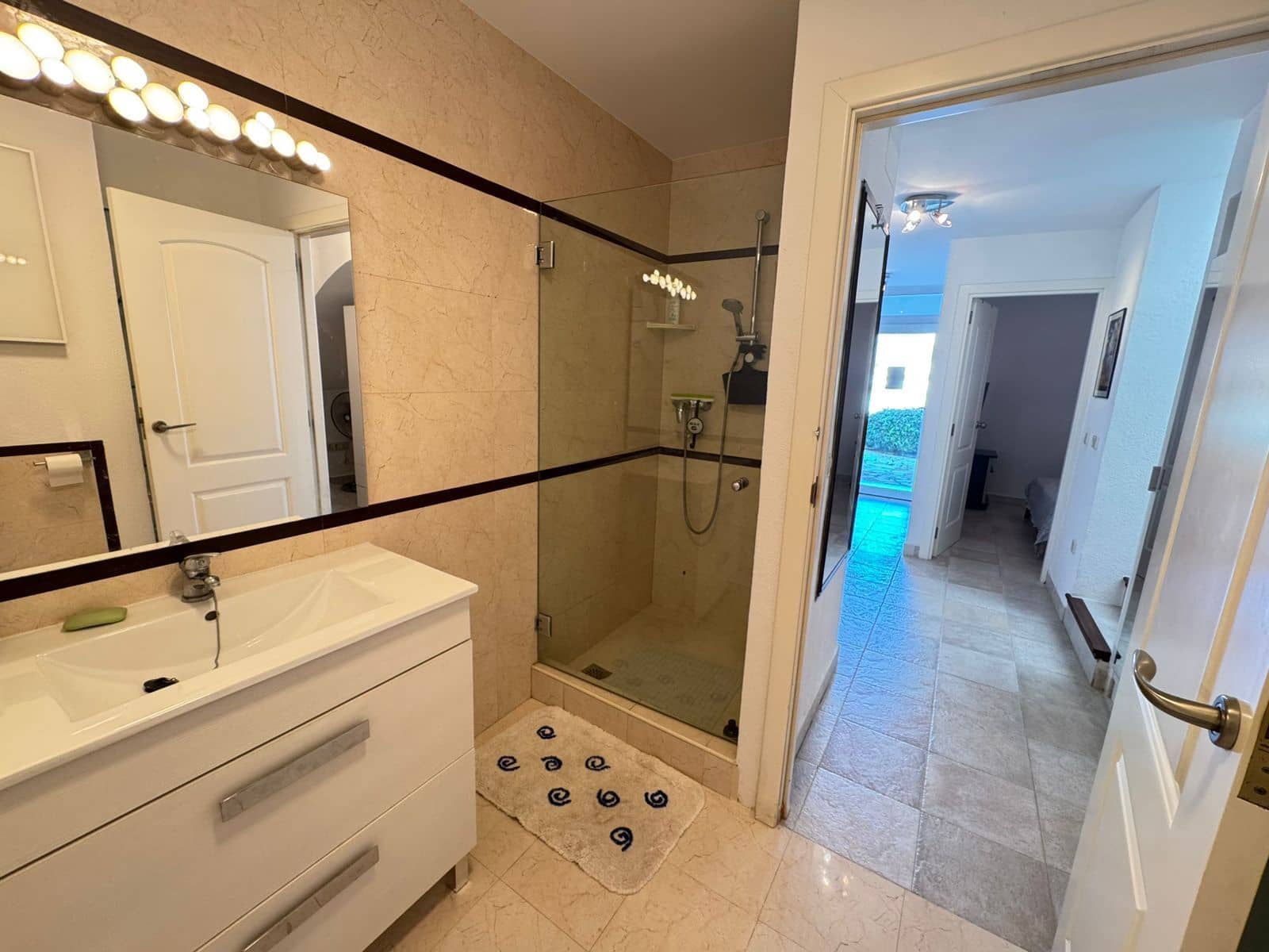 Appartement de 2 chambres à louer à Calpe / Calp avec garage - 800 € (Ref: 8177856)