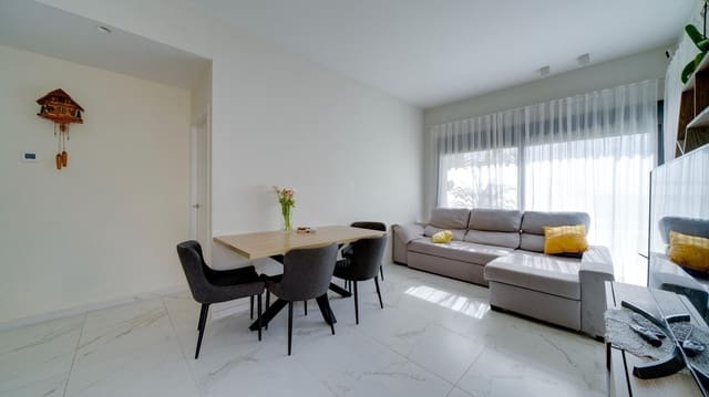 Chalet de 3 habitaciones en Finestrat en venta con garaje - 489.000 € (Ref: 8245129)